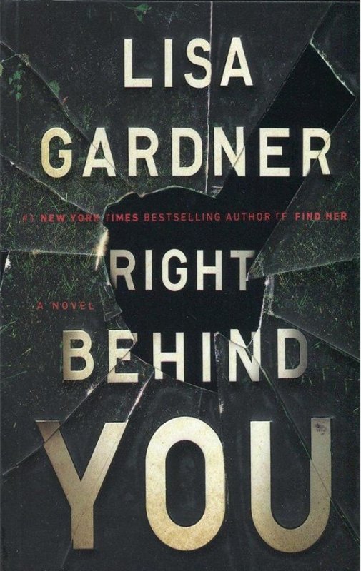 درست پشت سرت Right Behind You